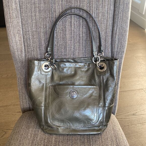 Coach Women’s Patent Leather Gray Stitched Monogram Top Zip Shoulder Handbag - Picture 13 of 16